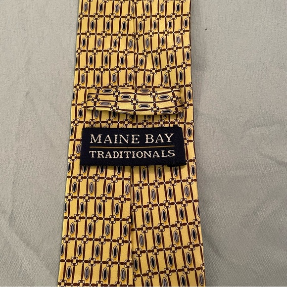 Elegant Gold Patterned Handmade Silk Adjustable Zipper Neck Tie - Picture 5 of 7